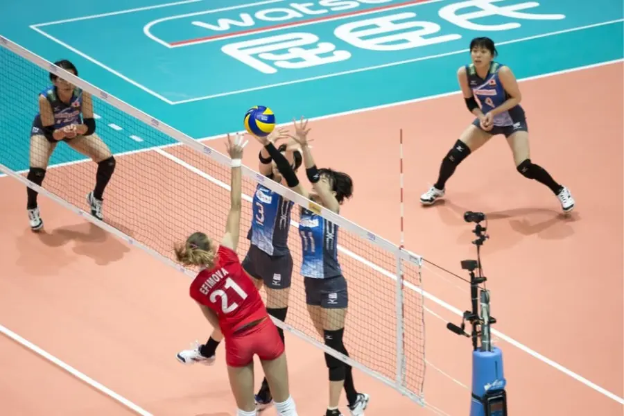 What Are the Different Types of Blocking in Volleyball